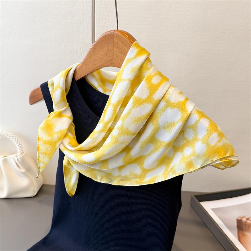 70Cm Square Spring Summer Women Scarf Silk Leopard Print Satin Beach Scarves Shawl Headband Hijab Bandana Wrap Bufanda
