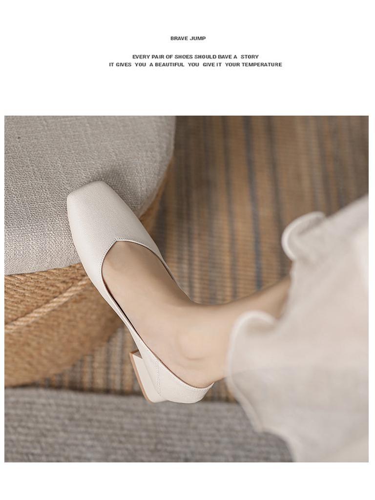 2023 Retro Soft Leather Square Toe Medium High Heel Women's Shoes