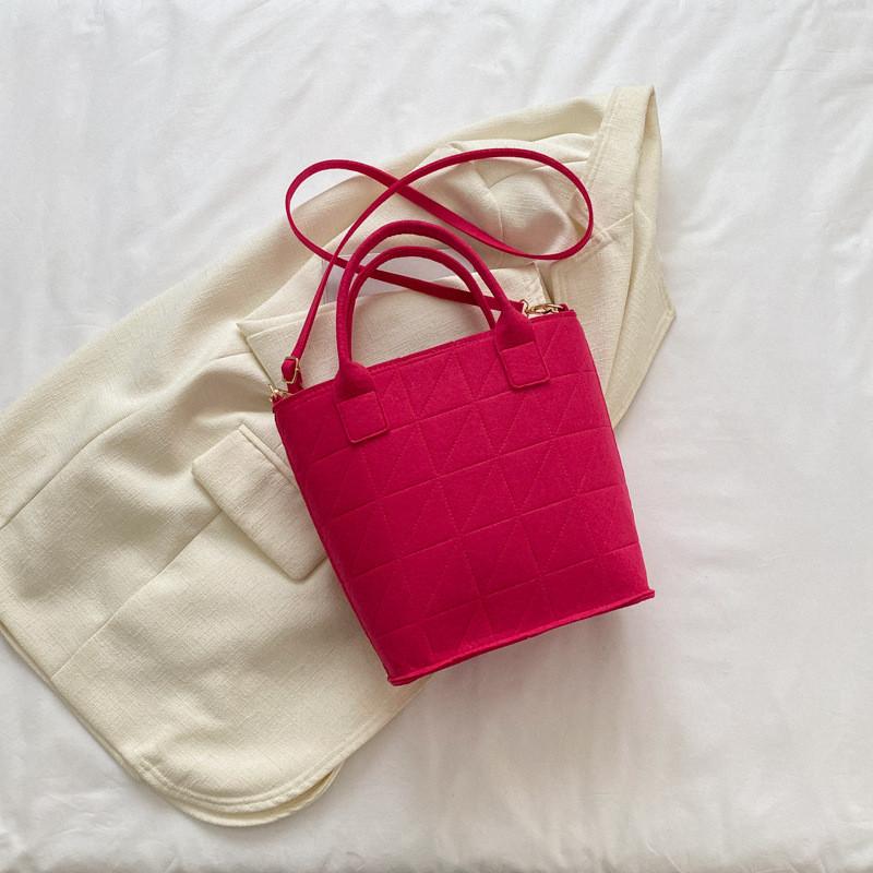 

Trendy Fashion Bucket Bag 2023 Spring Collection Stylish Casual Shoulder Bag For Women рожевий червоний колір