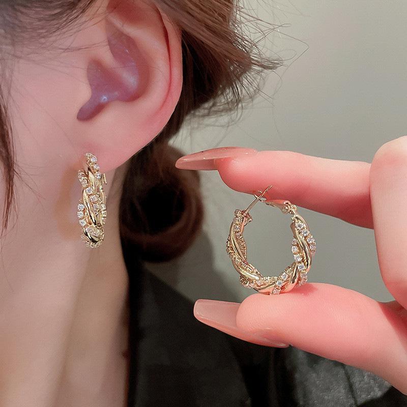 Personalized Design Twisted Twist Earrings, Niche Light Luxury Winding Earrings Internet Celebrity Earrings Of The Same Style