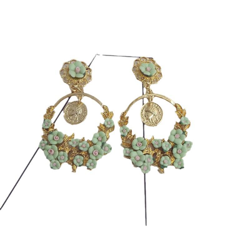 European and American Retro Flower Circle Earrings