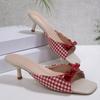 Sapatos de Design Xadrez Retro com Laço Chinelos Salto Gatinho Estilo Francês Sapatos Peep Toe Cor Mista Doce e Fofo Sapatos de Vocação Femininos