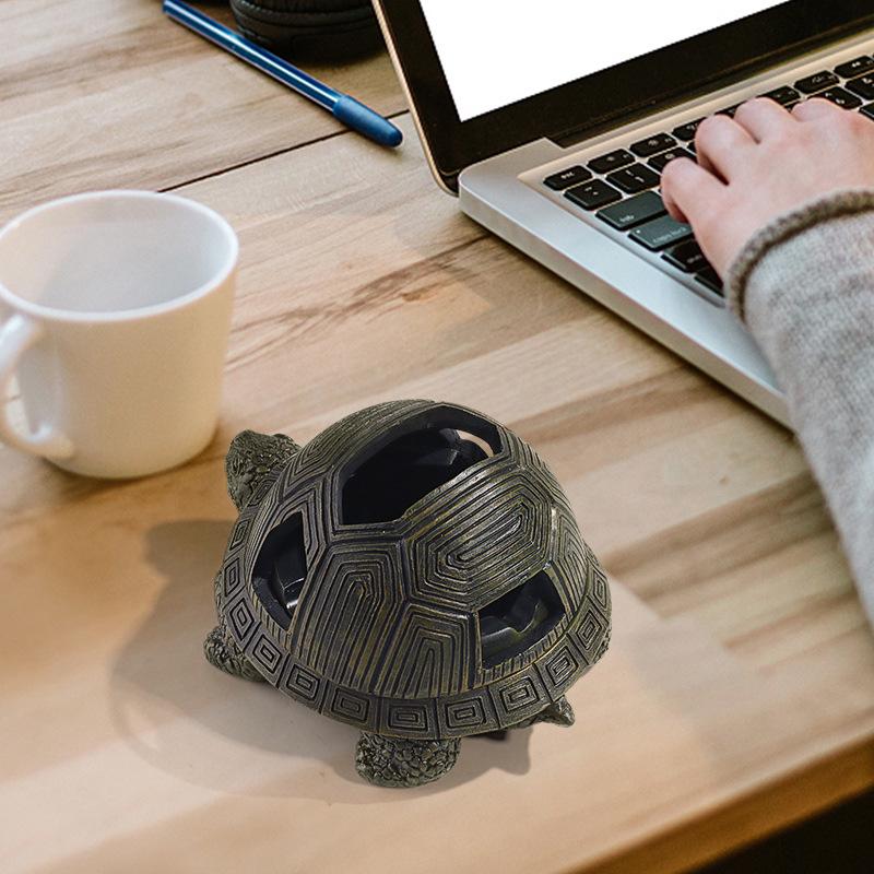 Retro Creative Turtle Ashtray with Lid - Unique Resin Ornament for Home, Bar, or Office