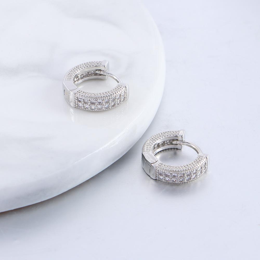 

Блестящие женские серьги-гвоздики с круглой пряжкой и стразами, серьги-гвоздики в корейском стиле, серьги-кольца