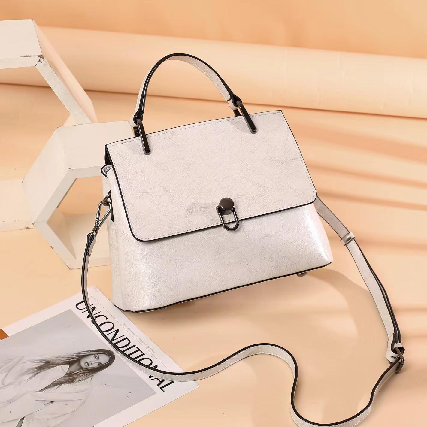 

Women s Bag Portable Shoulder Messenger Bag Large Capacity 26*13*21 зелений