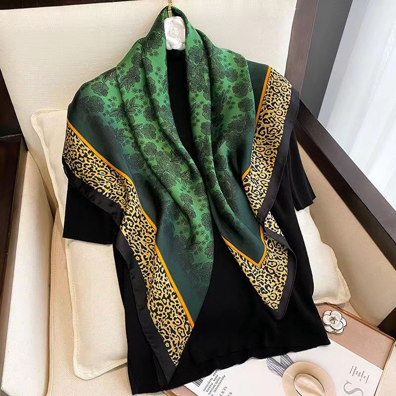 90 Large Square Scarves, Silk Scarves, Women'S Imitation Silk Fashion Shirts, Small Square Scarves, Mother Scarves.