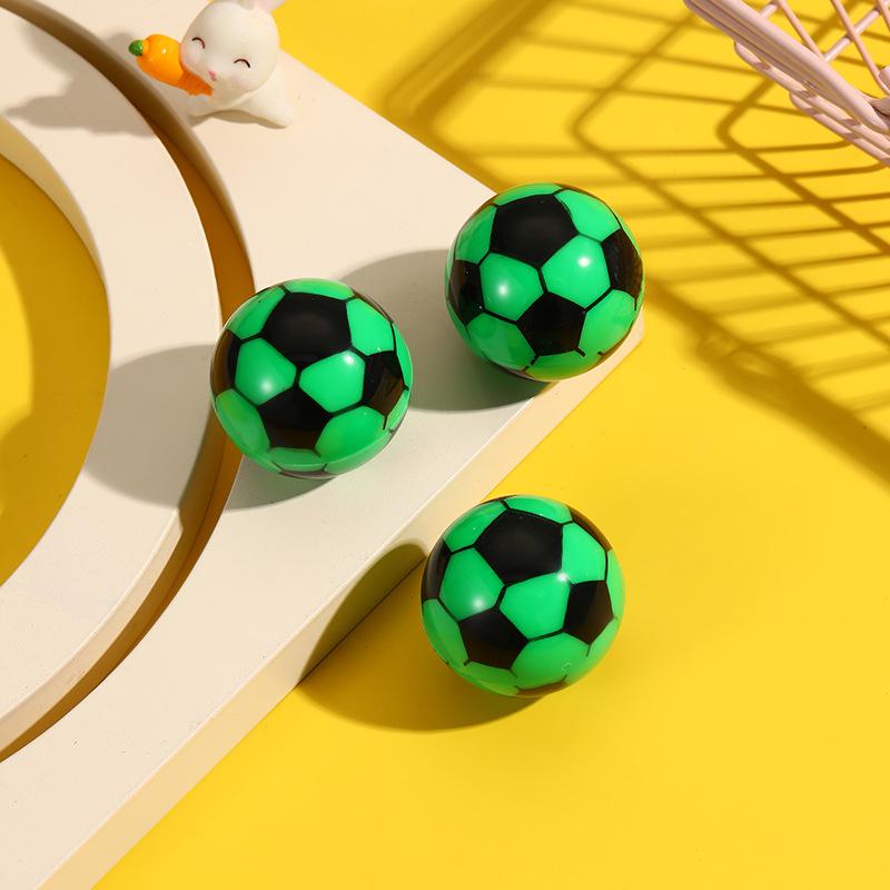 Süßer Cartoon-Fußball-Bleistiftspitzer - Buntes Einloch-Design