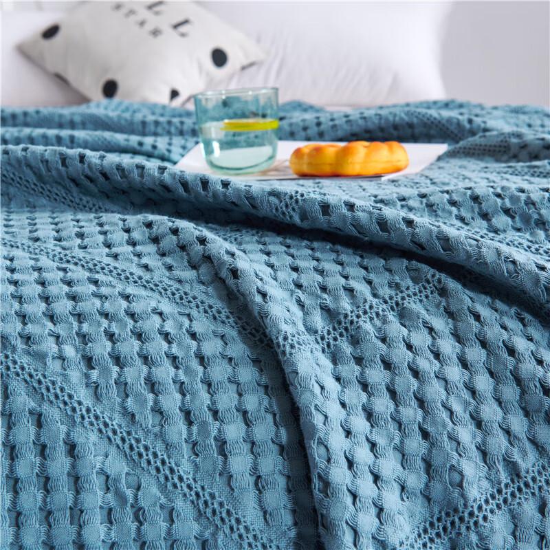 Double-Layer Hollow Knit Towel Quilt