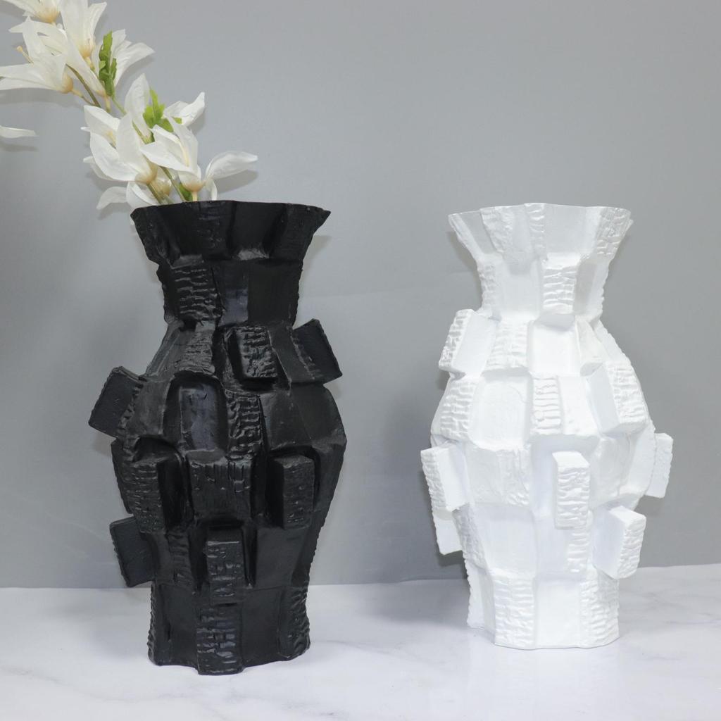 Moderne geprägte Harz-Blumenvase - Mattweiße Dekoration für Zuhause oder Büro