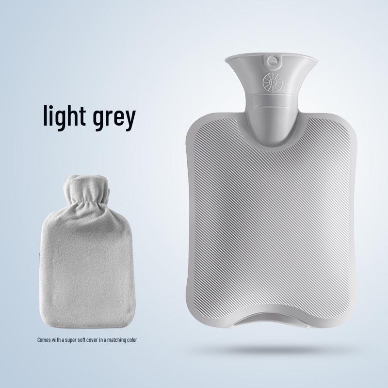 Bolsa de Água Quente Portátil de PVC Espessado com Aquecedor de Mãos de Pelúcia Sarjada.