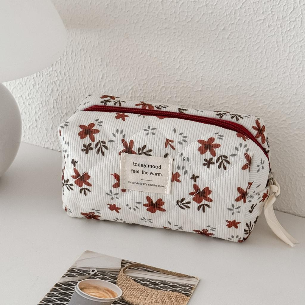Cute Corduroy Heart Cosmetic Bags for Women Large Capacity Makeup Bag Travel Organizer
