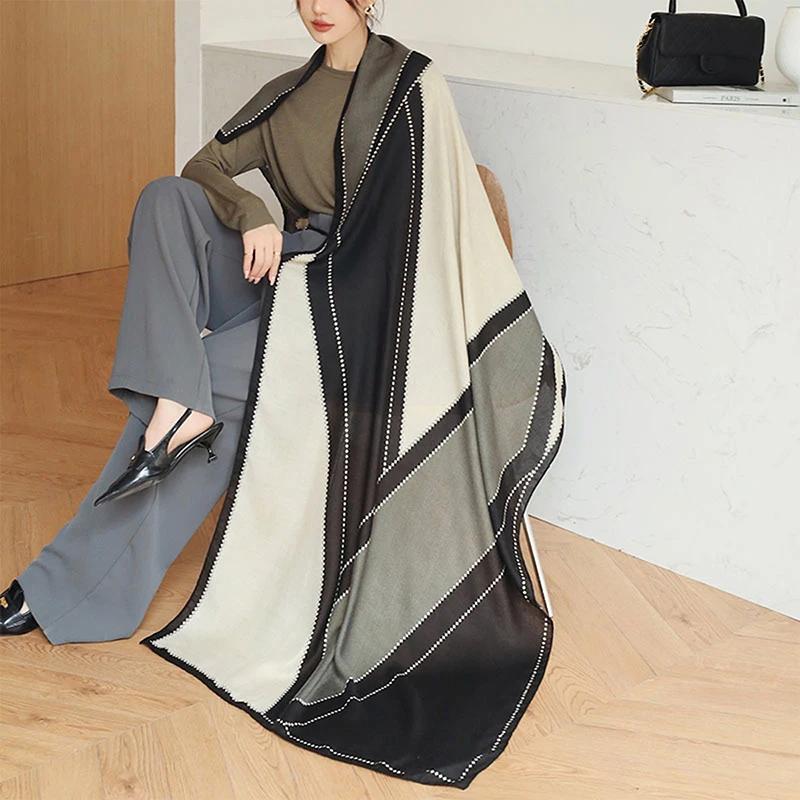 Plain Stripe Cotton Scarf for Women Winter Warm Fashion Printed Geometry Stripe Shawl Outdoor Sunscreen Muffler Hijab New Design