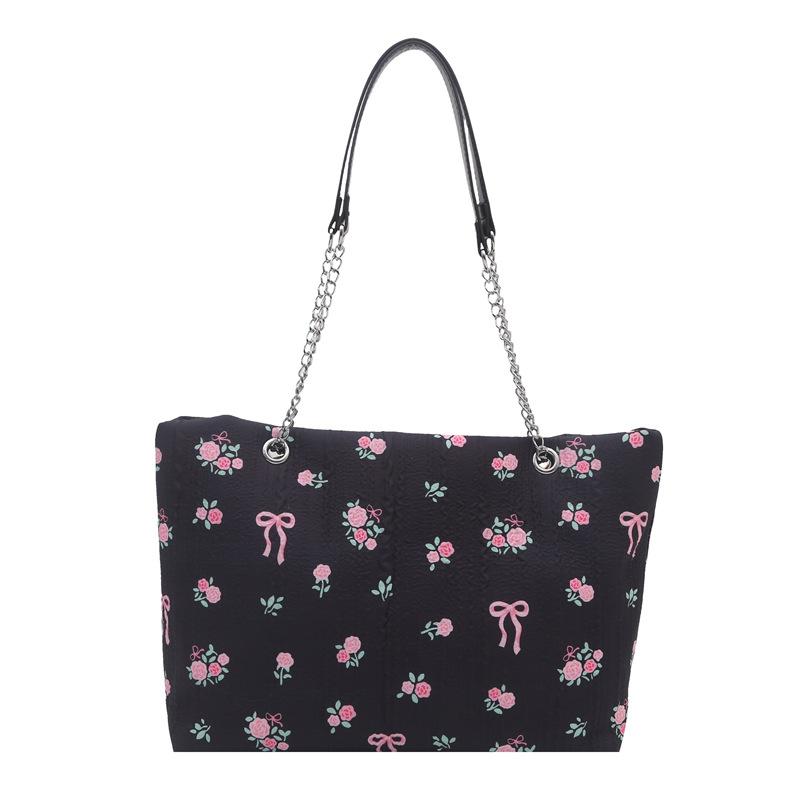 Niche design large capacity bucket bag spring new fashion trend chain oneshoulder crossbody women's bag
