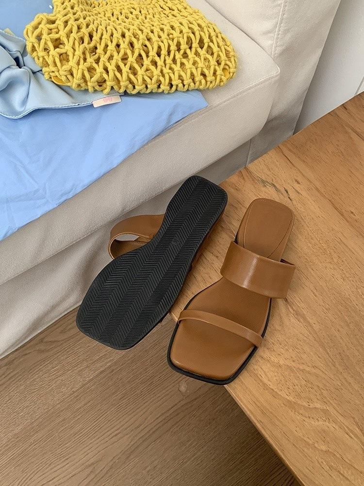 

Soft-bottomed flat-bottomed slippers women s summer wear versatile with skirts holiday style beach sandals tide 40 коричневый