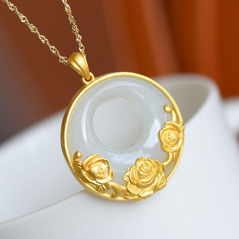 Gold-Plated Clavicle Chain Necklace with Hetian Jade - Elegant Retro Fashion for Women