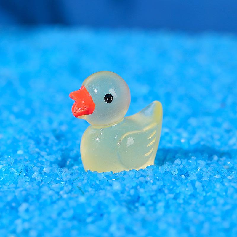Glowing Luminous Duck Figurines - Colorful Resin Micro-Landscape Ornaments