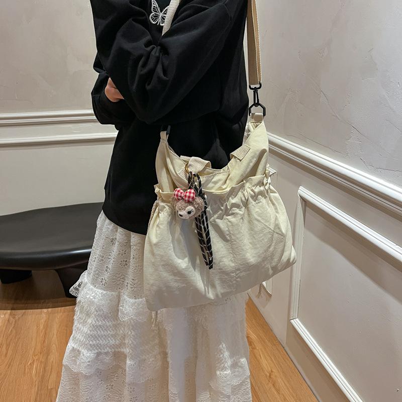 2025 New Japanese Large-capacity Literary Style Light and Simple Bag, Casual Fashion Tote Bag, Student Shoulder Bag