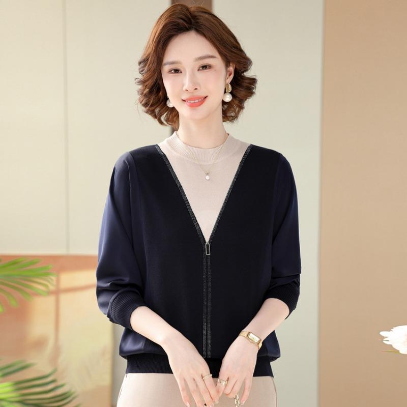 Spring New Mother Outfit Middle-aged Women's Knitted Sweater Round Neck Thin Long-sleeved Sweater Loose Mother-in-law Top