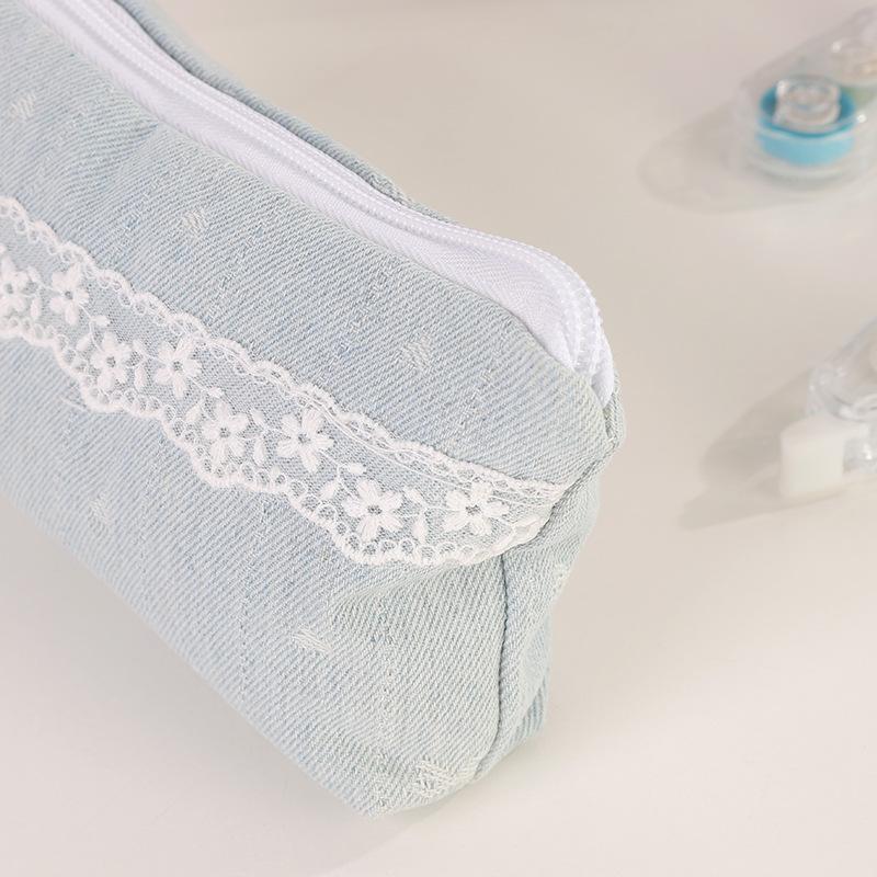 Aesthetic Floral Lace Pencil Case for Girls Large Capacity Makeup Bag with Zipper Cute Ins Style School Organizer Pen Holder