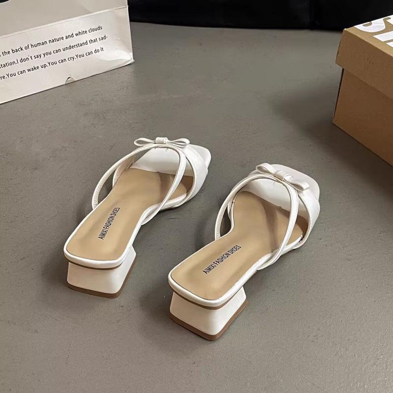 Xiaoxiangfeng high-heeled slippers thick-heeled fairy style French small sandals women's shoes summer with skirts one-word sandals