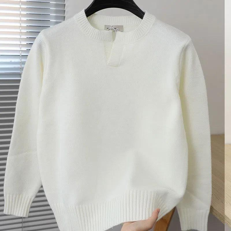 Men's Solid Color Round Neck Winter Pullover Sweater - Soft, Stylish, Youthful Knitwear
