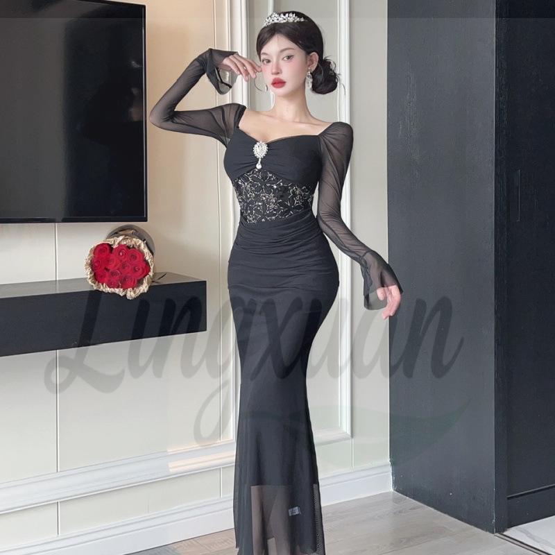 

French Pleated Sequin Patchwork Bell Sleeve Dress – Women s Spring Sexy Waist-cinching Hip-Hugging Long Dress Medium чорний