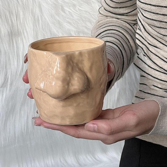 Nose Picking Mug Funny Nose Mug with Finger Handle Ceramic Storage Cup with Sculpted Hand Plate Ring Holder for Home Office Decoration Gift