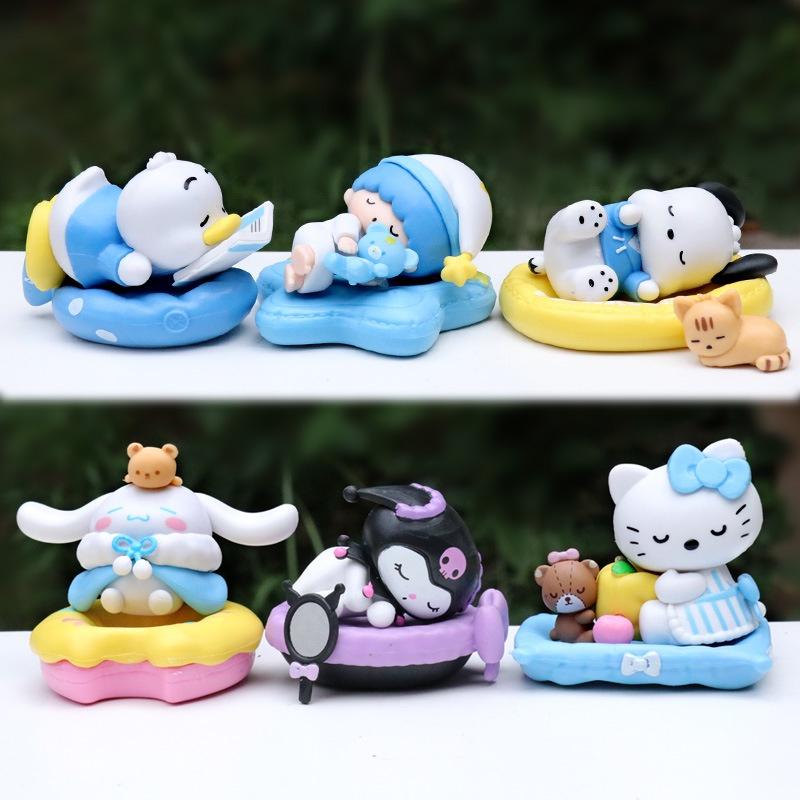 Figura de Acción de Juguete Kuromi Durmiendo Linda Perro de Orejas Grandes Kt Venta al por Mayor Material de PVC