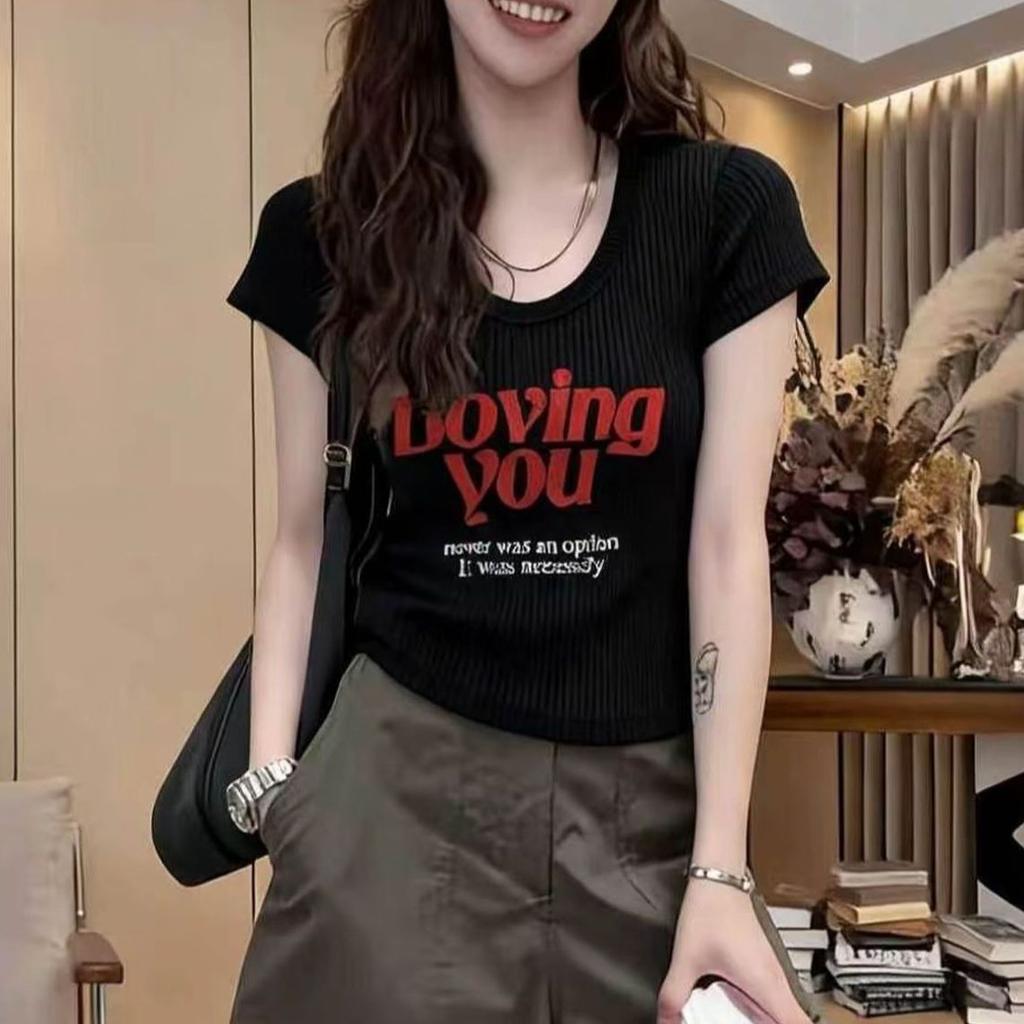 Short-sleeved T-shirt women's design sense niche summer new niche letter printing U-neck Spice Girl trendy slim shoulder