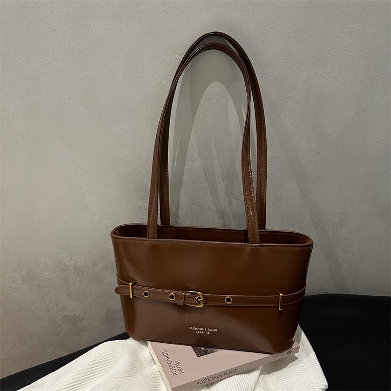 Fashionable, Sophisticated, Stylish and Simple Oil-wax Leather Shoulder Bag