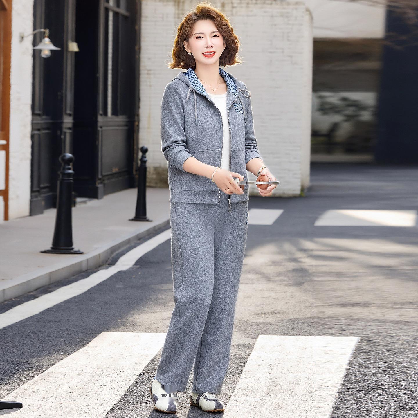 

2026 Women s Casual Two-Piece Set for Stylish Mothers Aged 40-60 3XL (125-140 jin)