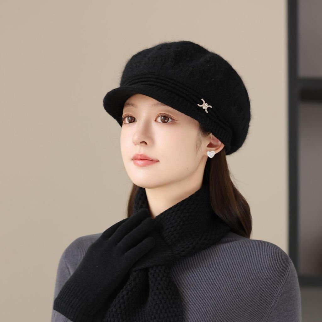Rabbit Fur Flower Warm and Fashionable Winter Peaked Hat Old Lady Ear Protection Woolen Hat