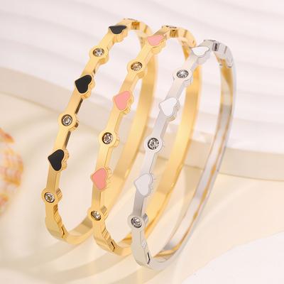 Titanium Steel Bracelet Jewelry Drips Oil Stainless Steel Bracelet for Ladies, High-end Style Heart-shaped Diamond-set Open Bracelet