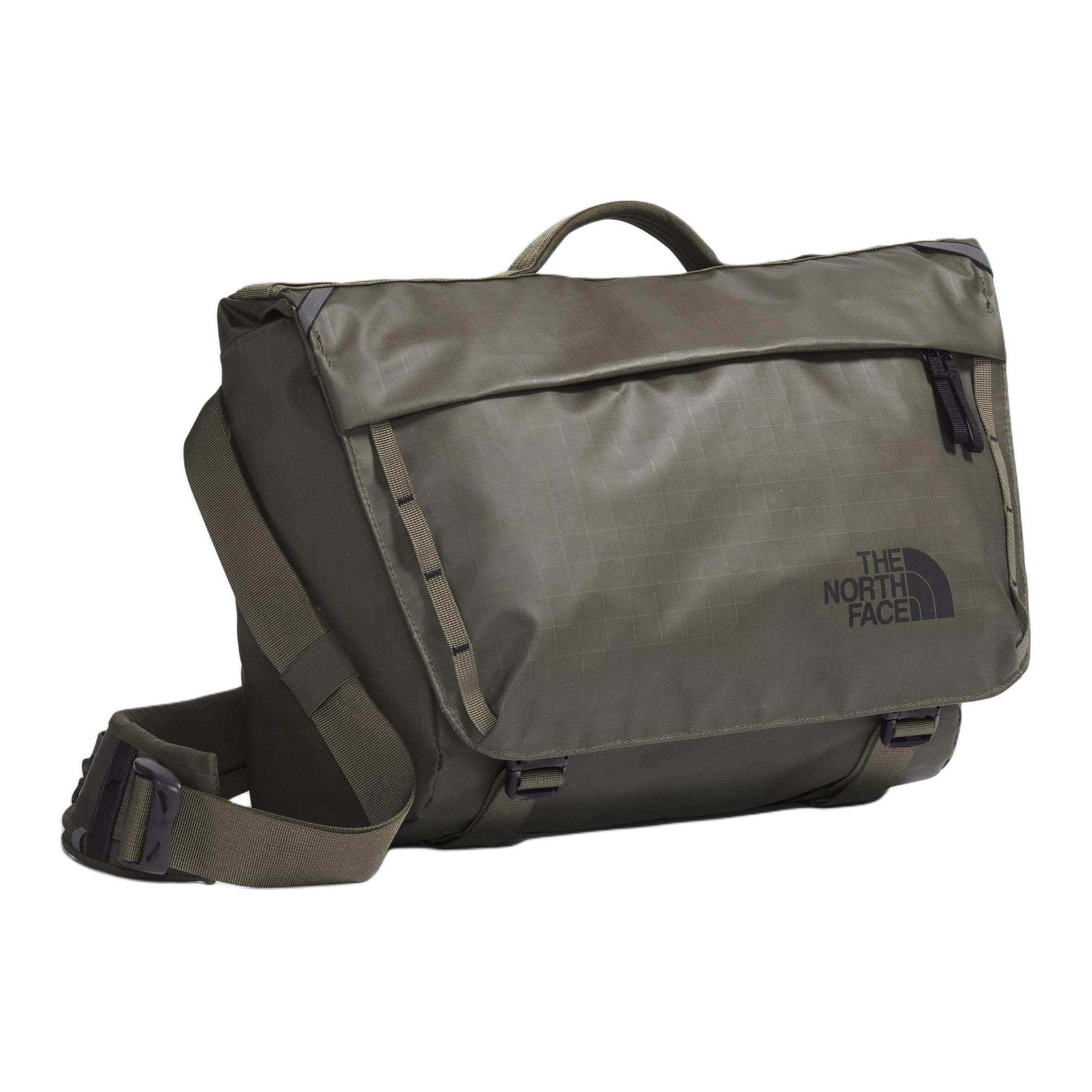 

The North Face 12L Base Camp Voyager Letter Logo Mountaineering Backpack Outdoor Bag Recycled Polyester New Olive Green Black NF0A81DP-4WC New Olive Green & Black