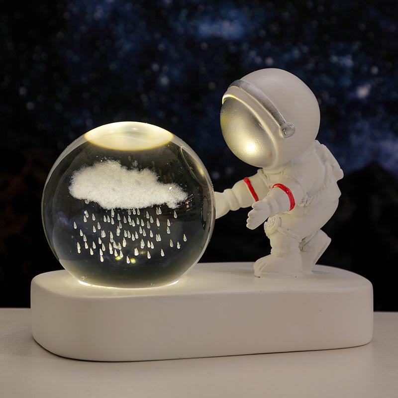 Cross-Border Astronaut Night Light: Starry Sky Crystal Ball with Luminous Base - Perfect Holiday Souvenir and Desktop Ornament.