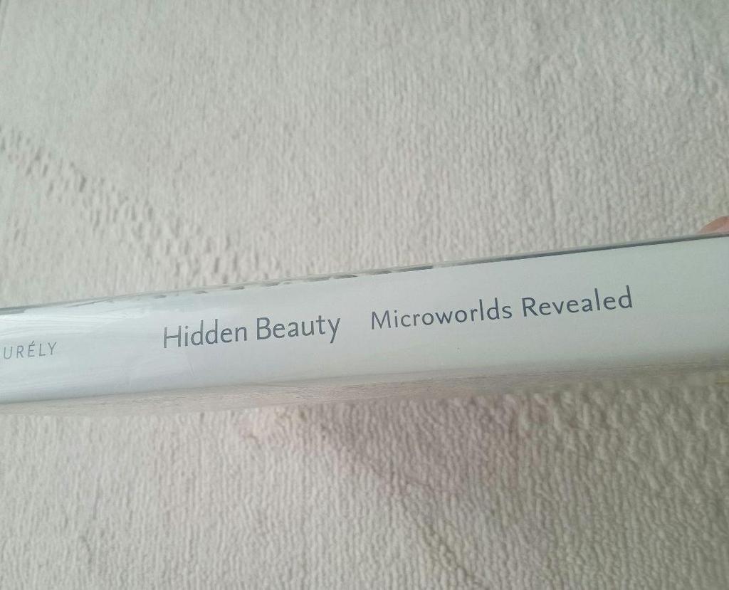 [USED] Photobook: Hidden Beauty Microworlds Revealed