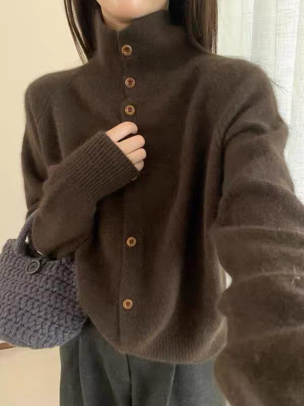 Women's Pure Wool Turtleneck Sweater - Soft, Warm Solid Color Knit for Autumn/Winter
