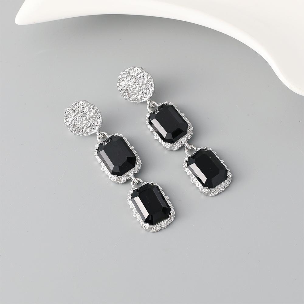 

DIGADAGU Metal Rhinestone Square Angle Earrings New Women s Exagerated Simple Earrings Daily Zircon Accessories чёрный