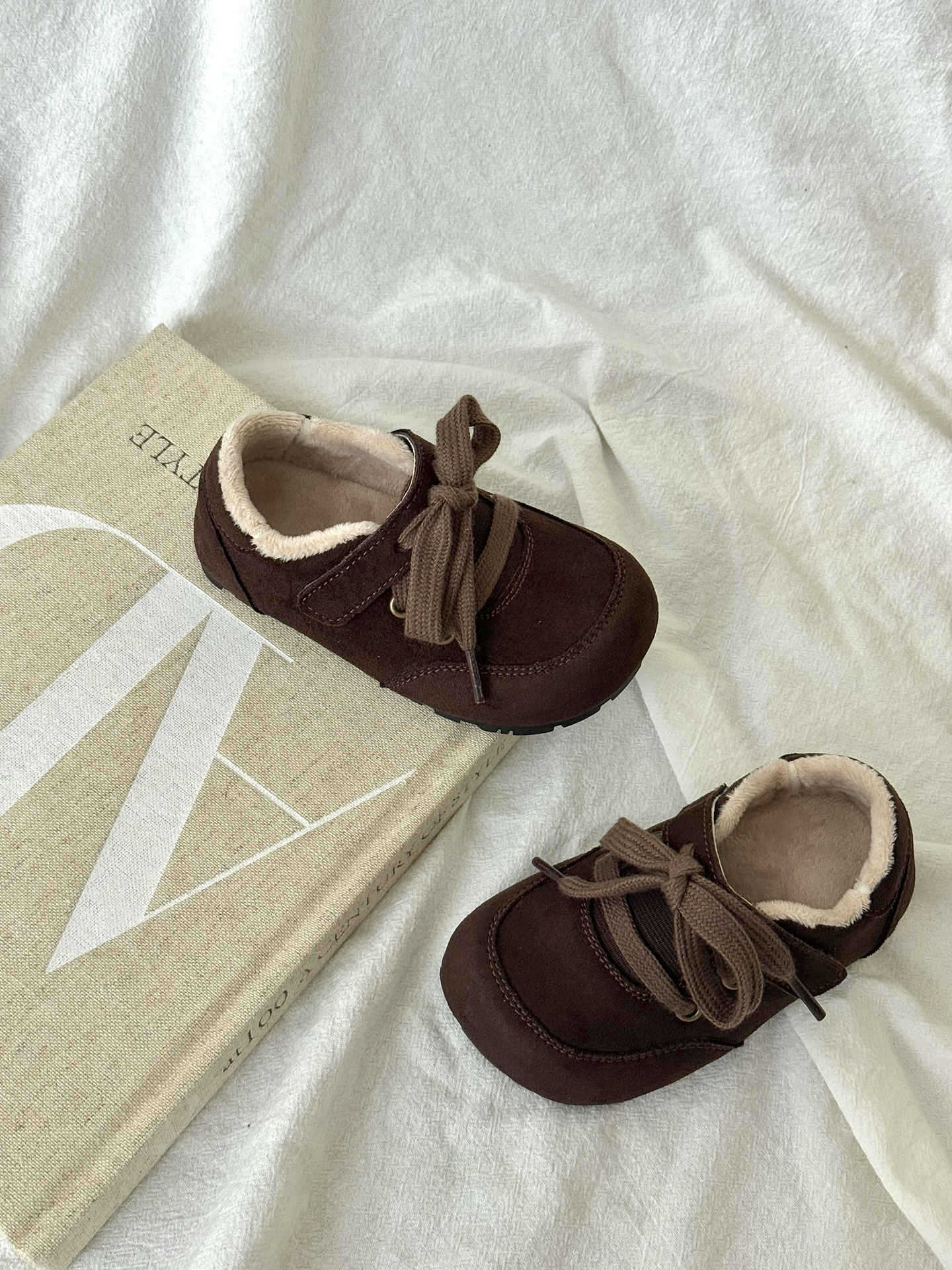 

XSHX Корейские маленькие хлопковые туфли | Мальчики и девочки осень и зима эстрадное шоу липучка вельвет теплые янтарный стример резиновая подошва 25