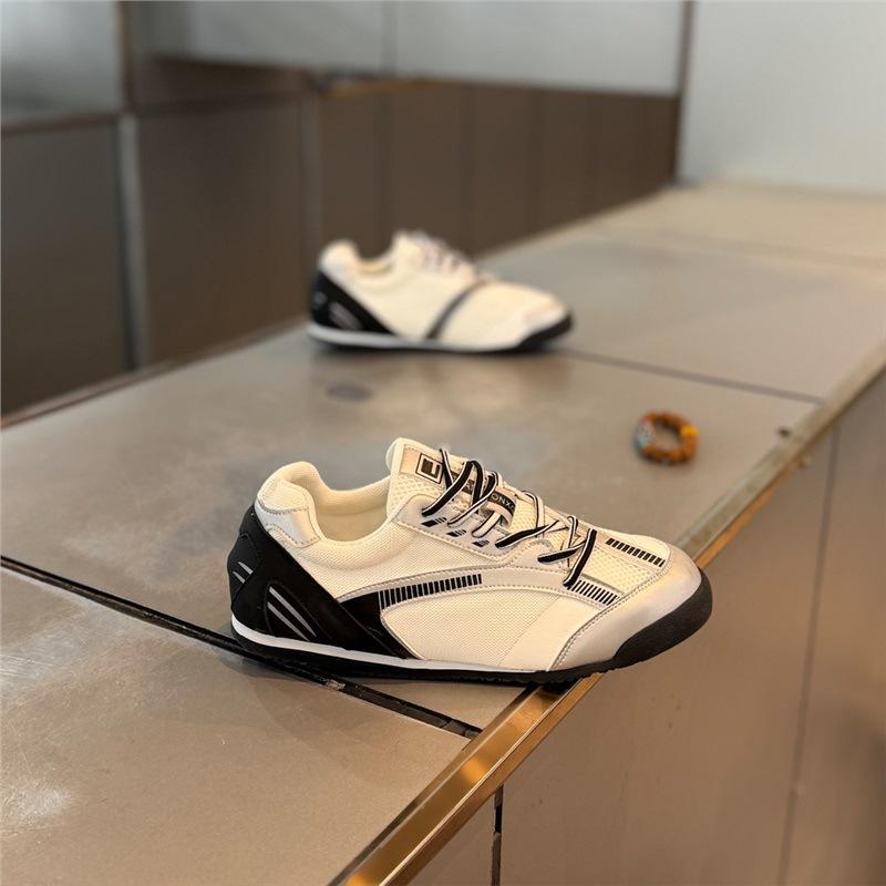 Casual trendy shoes spring new models popular atmosphere lightweight Forrest Gump shoes dnh