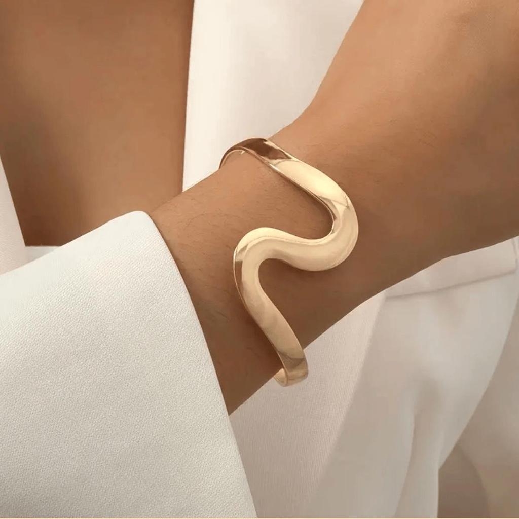 European & American Geometric Double-Layer Metal Bangle Bracelet: Exaggerated Design with Hollowed-Out Details
