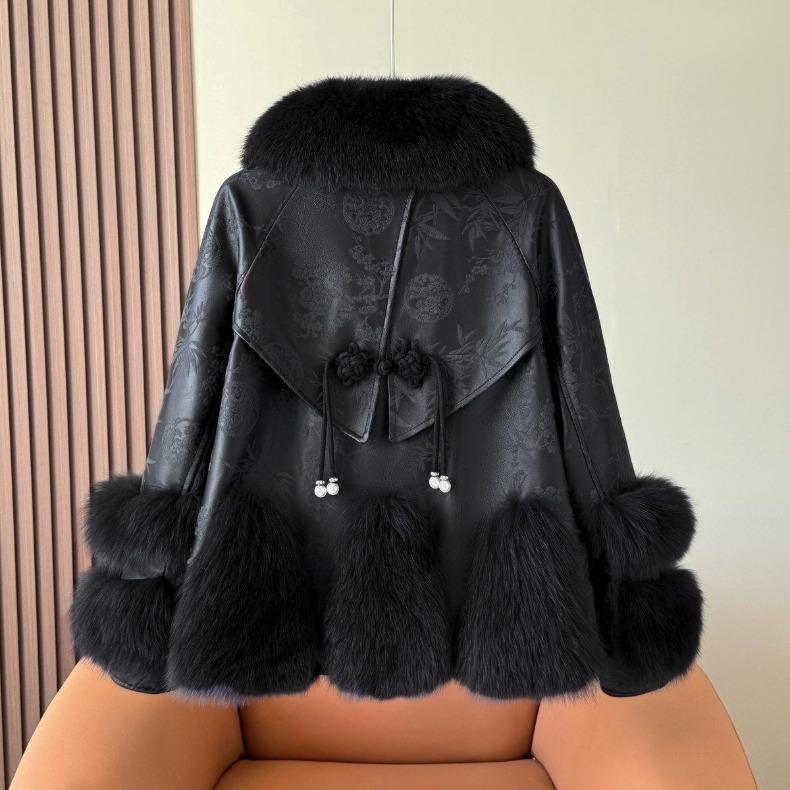 Winter Fashion Thickened Faux Fur Coat Women with Fur Collar Sheepskin Leather Jacket