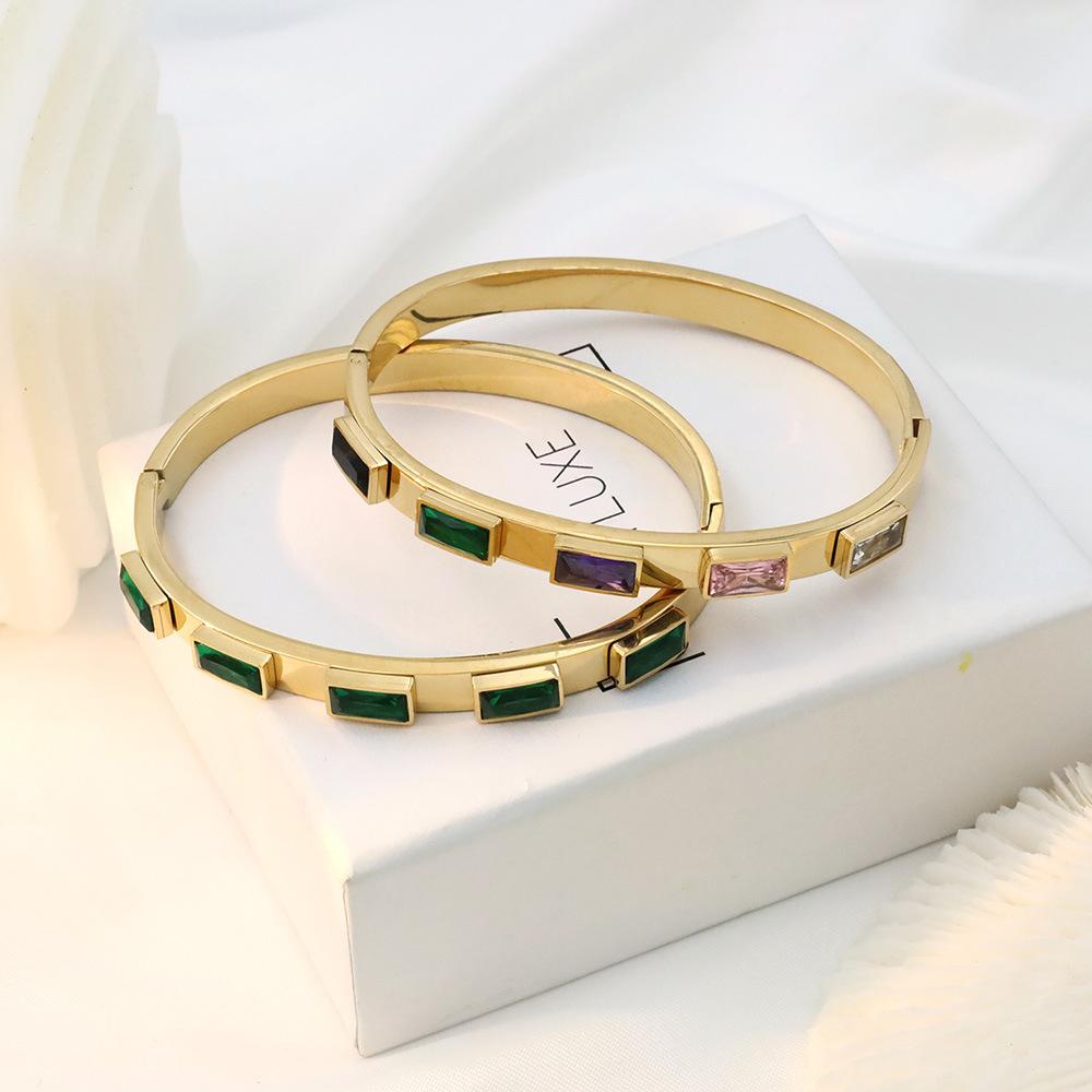 Zubehör 18K Galvanisiert Rechteckige Zirkonia Schnalle Armband Mode Leichter Luxus Zirkonia Damen Titanstahl Armband