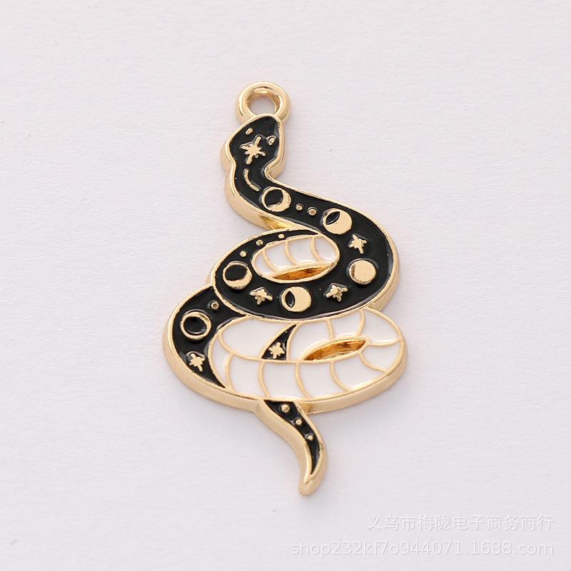 Animal Pendant Cartoon Black and White Snake Design Enamel Necklace Keychain Charm