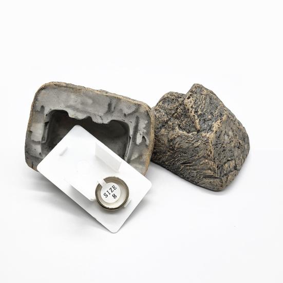 Garden Fake Stone Key Hider Storage Box Outdoor Yard Lawn Simulated Rock Resin Statue Decoration House Spare Key Secret Holder Container