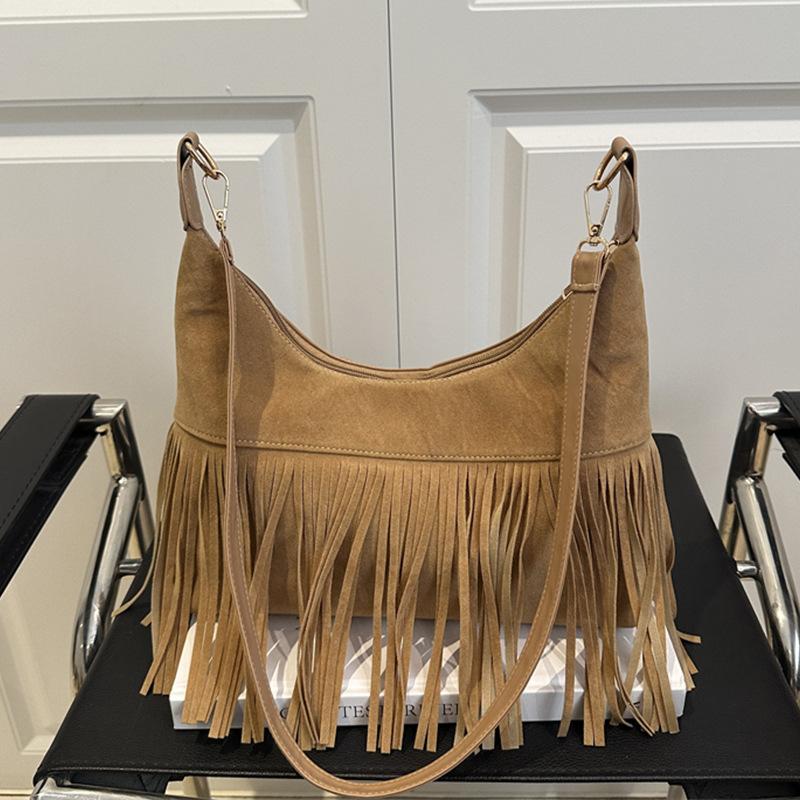 2025 New Fashion Design Fringed Bag Retro Matte Leather Crossbody Texture Large Capacity Women's Shoulder Bag