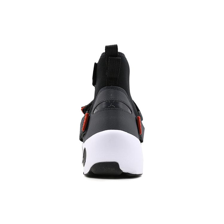 Jordan Trunner High Triple Black AA1347-003