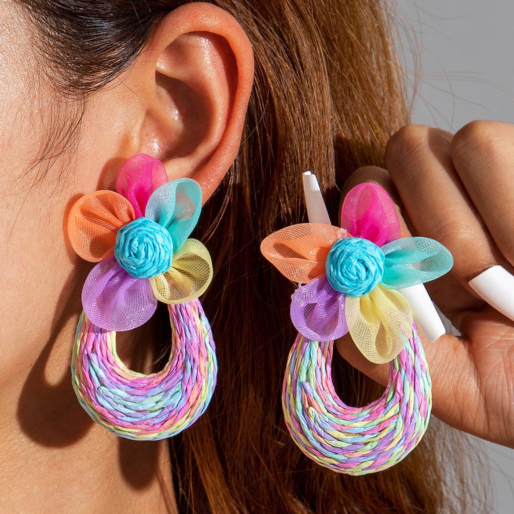 Summer hand-woven raffia stud earrings women's sweet temperament earrings pastoral atmosphere flower earrings