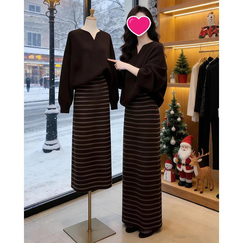 

Korean Style Seagull Collar Top & High Waist Striped Skirt Set for Autumn/Winter 2XL (approx. 125-140 lbs)