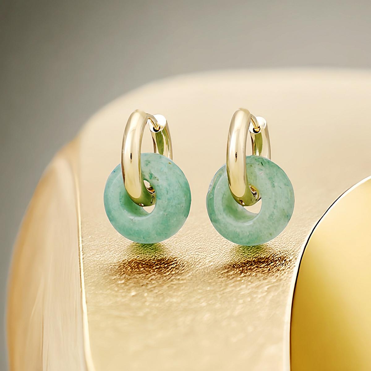 

Premium Natural Stone Crystal Donut Earrings Earrings Fashion Commuter Earrings Stainless Steel Earrings Jewelry